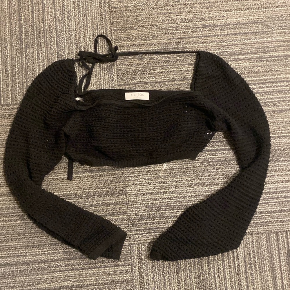 Knitted black crop top